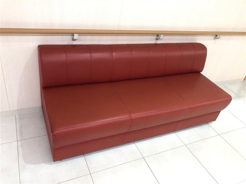 家具をクリーニングしてリフレッシュしませんか