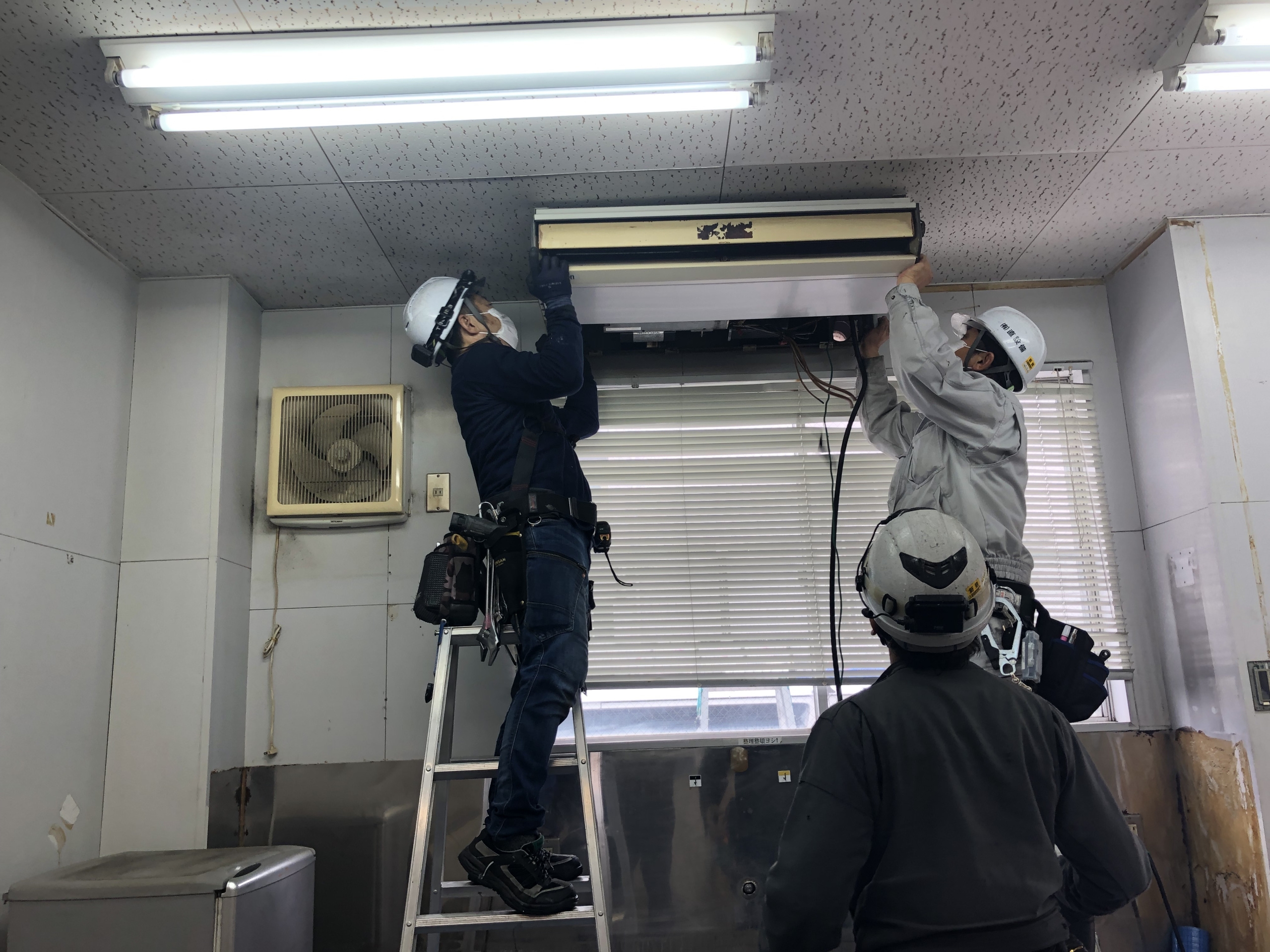 業務用エアコン撤去工事