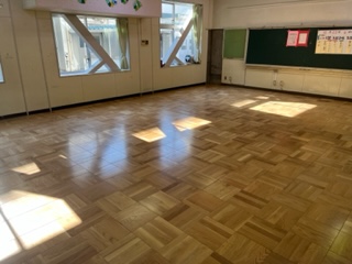 小学校床工事