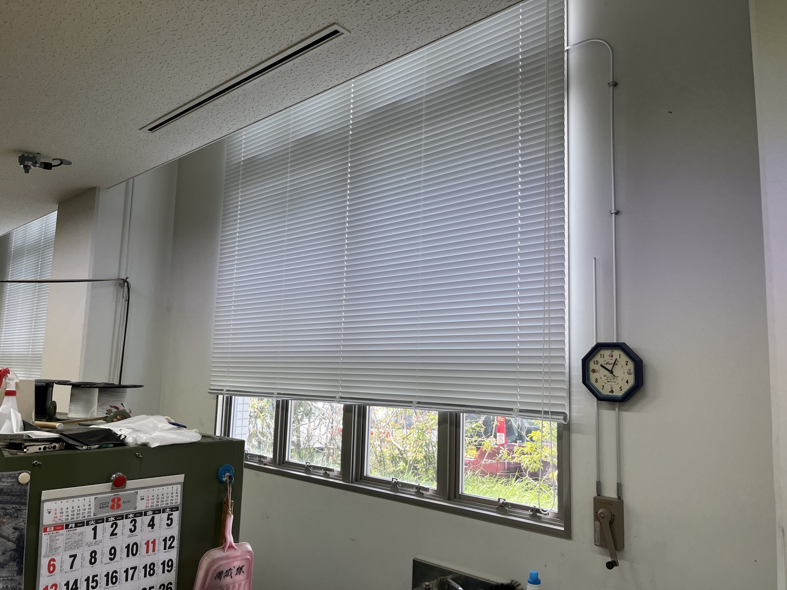 オフィスのブラインド取替。