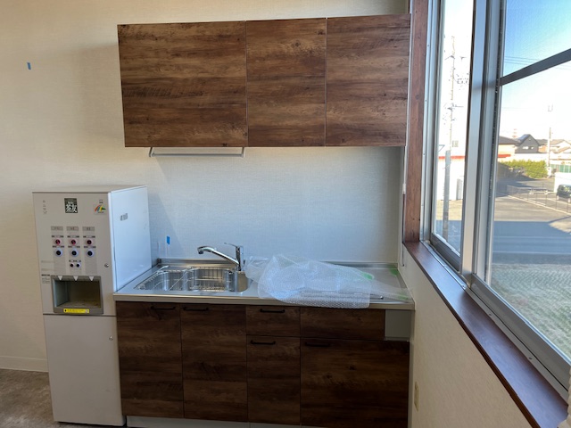 社員食堂のキッチン新しくしました。