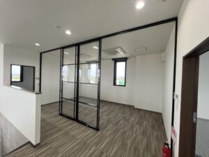 可動パーティション オープン